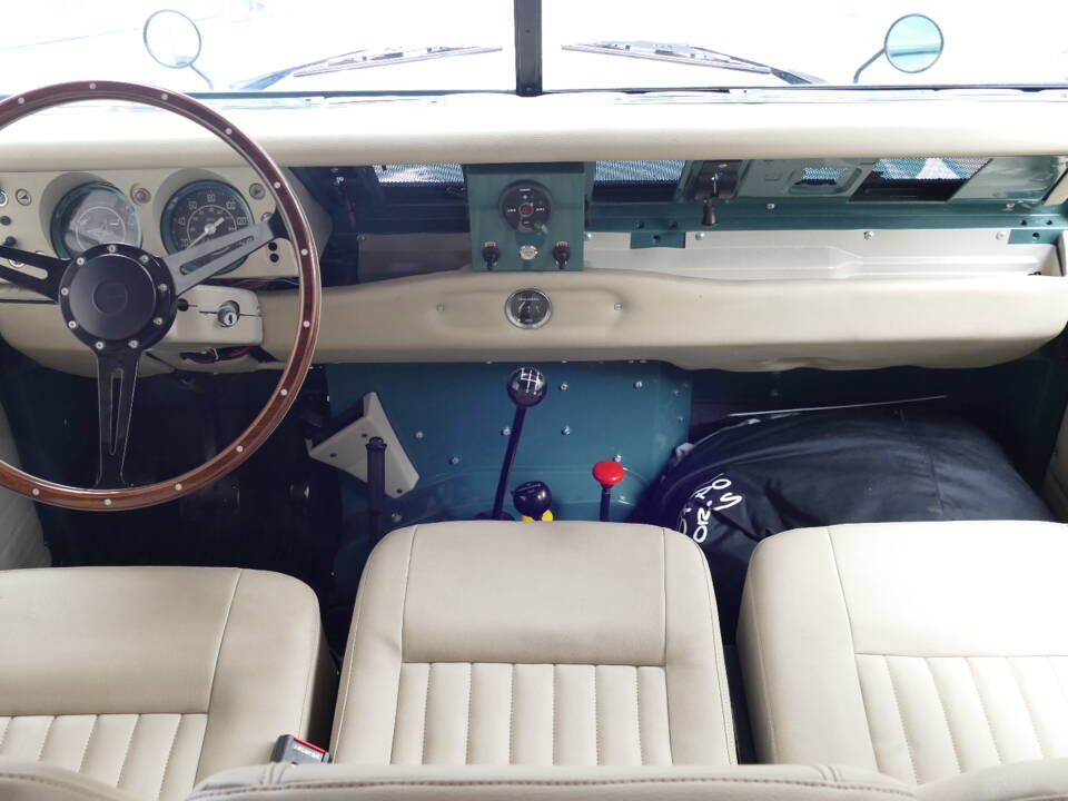 Image 11/19 de Land Rover 88 (1978)