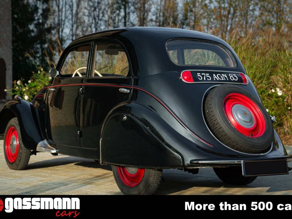 Image 12/15 of Peugeot 203 (1949)