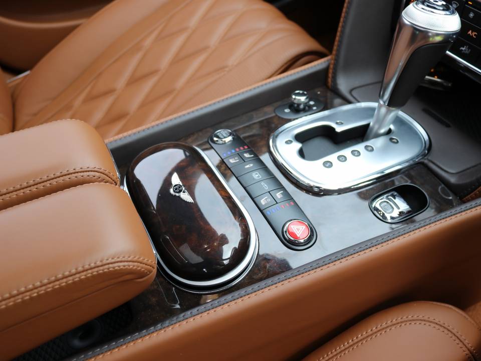 Bild 74/76 von Bentley Flying Spur W12 (2013)