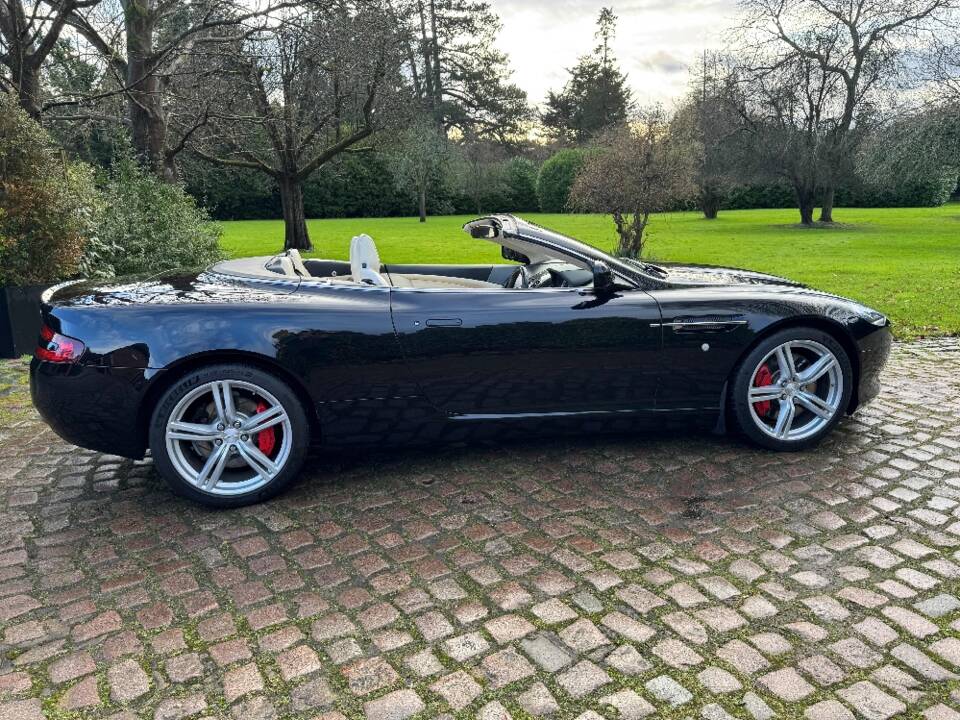 Bild 22/38 von Aston Martin DB 9 Volante (2008)