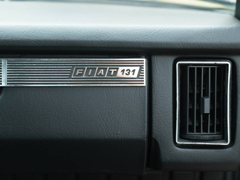 Bild 42/50 von FIAT 131 Racing Volumetrico Abarth (1981)
