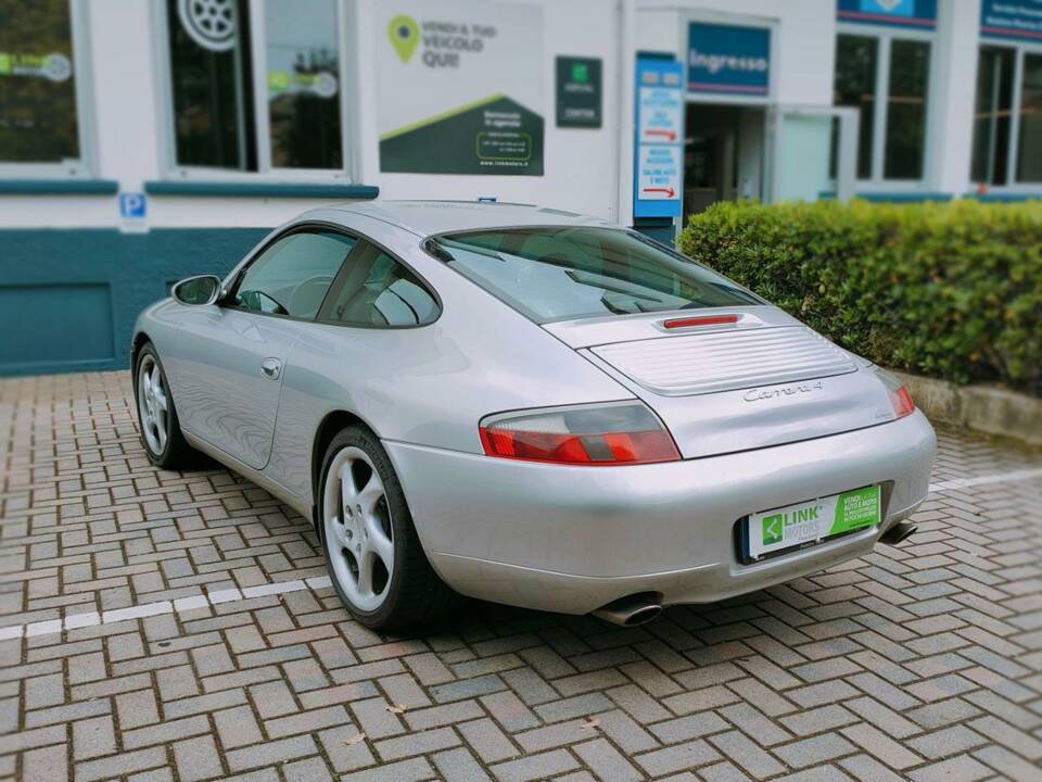 Bild 4/10 von Porsche 911 Carrera 4 (1999)