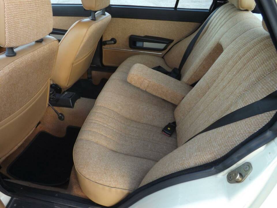 Image 16/50 of Alfa Romeo Giulietta 1.8 (1983)