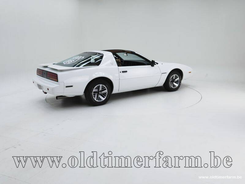 Imagen 2/15 de Pontiac Firebird TransAm (1990)