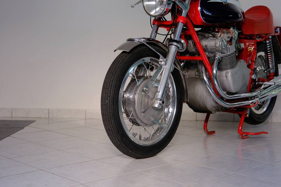 Image 35/99 of MV Agusta 750 Sport (1971)