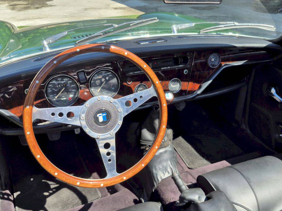 Image 24/62 of Triumph Spitfire Mk IV (1973)
