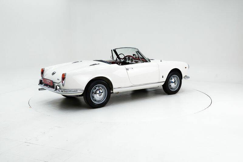 Immagine 2/15 di Alfa Romeo Giulia 1600 Spider Veloce (1965)