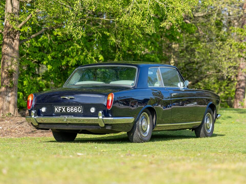 Image 3/50 of Rolls-Royce Silver Shadow I (1968)