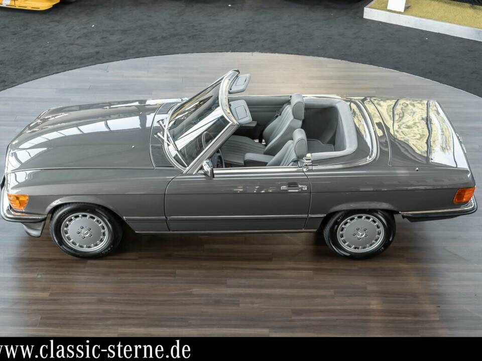 Image 8/15 of Mercedes-Benz 560 SL (1987)