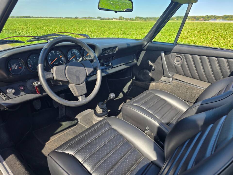 Bild 31/36 von Porsche 911 2.7 (1977)