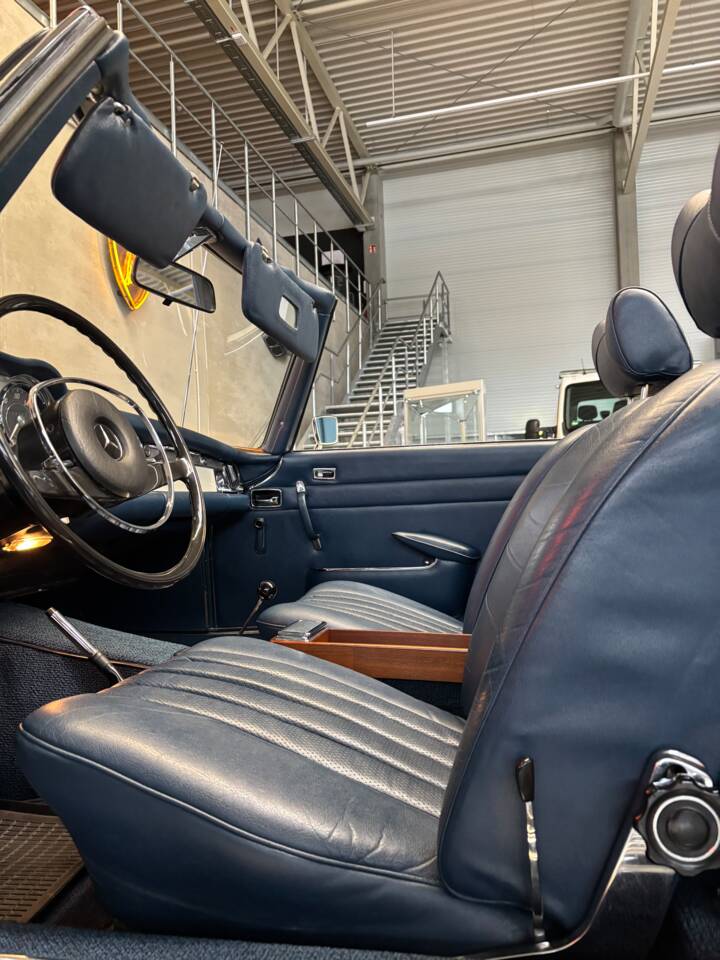 Immagine 16/25 di Mercedes-Benz 280 SL (1968)