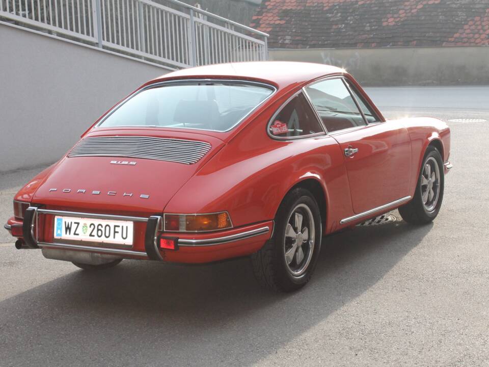 Image 41/79 of Porsche 912 (1969)