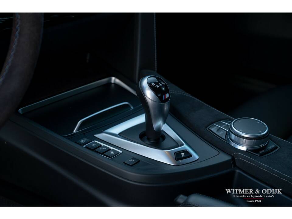 Image 15/50 of BMW M4 CS (2018)