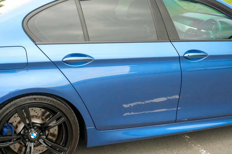 Image 30/50 of BMW M5 (2014)