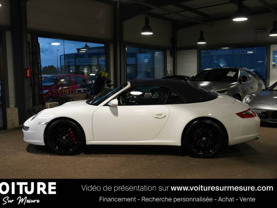 Image 5/29 of Porsche 911 Carrera 4S (2006)