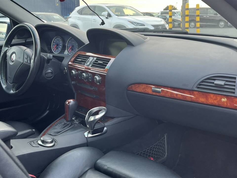 Image 18/55 of ALPINA B6 Coupé (2006)