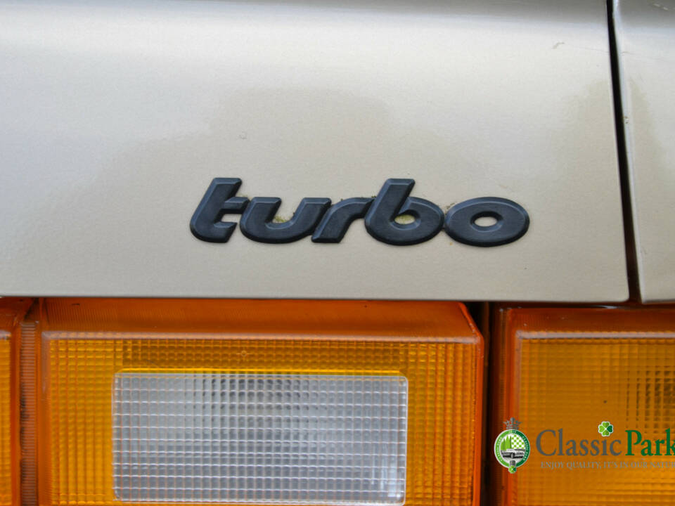 Image 43/45 of Audi 200 - 2.1 Turbo (1984)