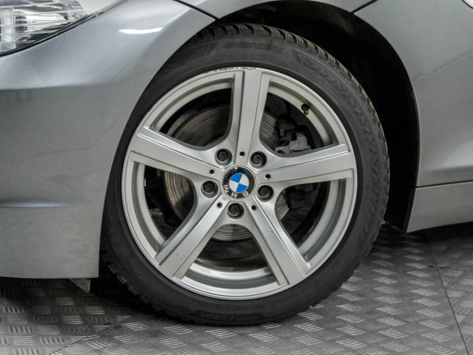 Image 4/50 of BMW Z4 sDrive23i (2010)