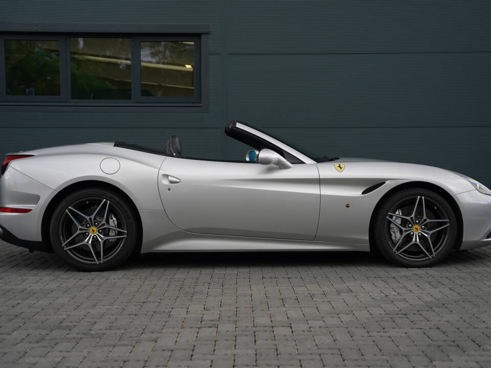 Bild 3/50 von Ferrari California T (2015)