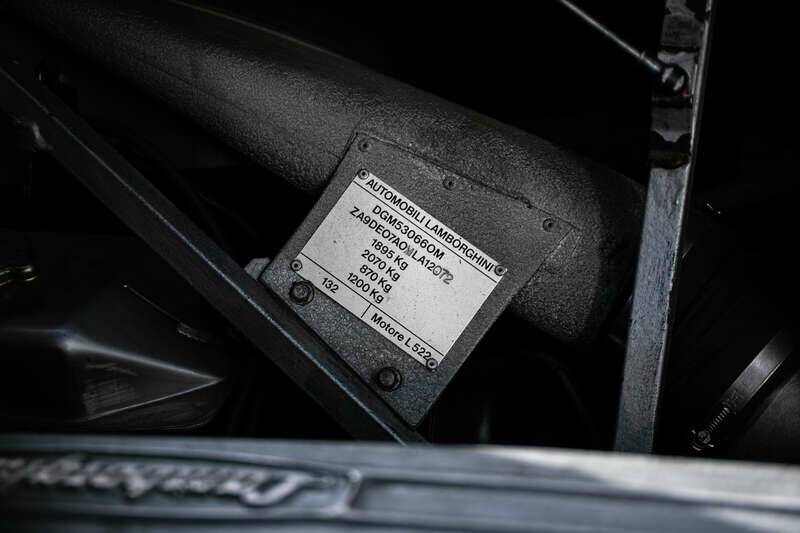 Image 13/48 of Lamborghini Diablo (1991)