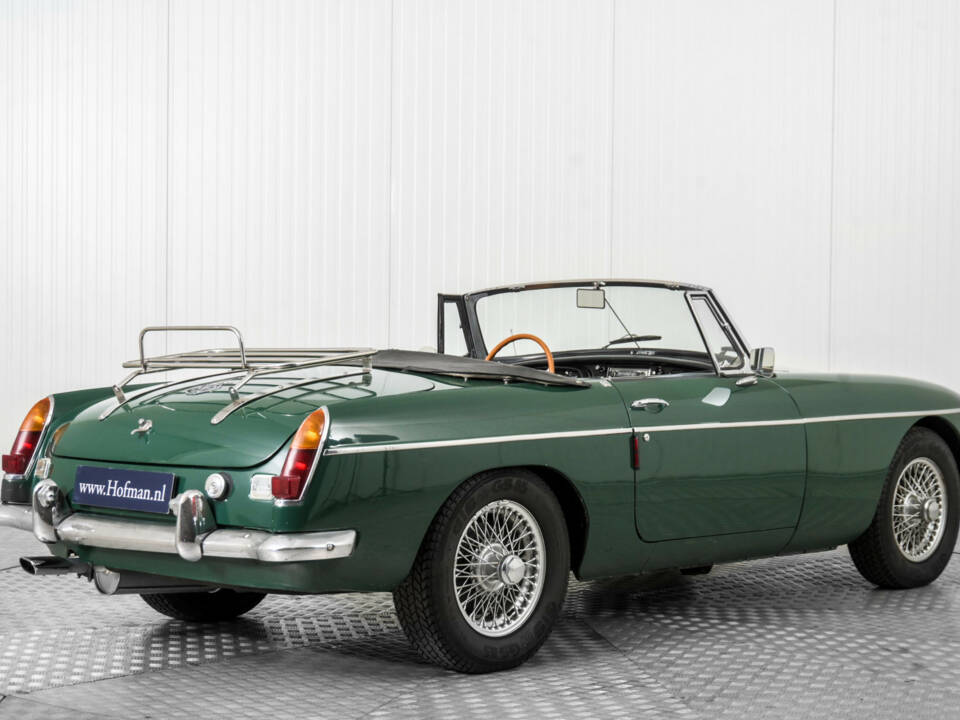 Image 2/50 de MG MGB (1967)