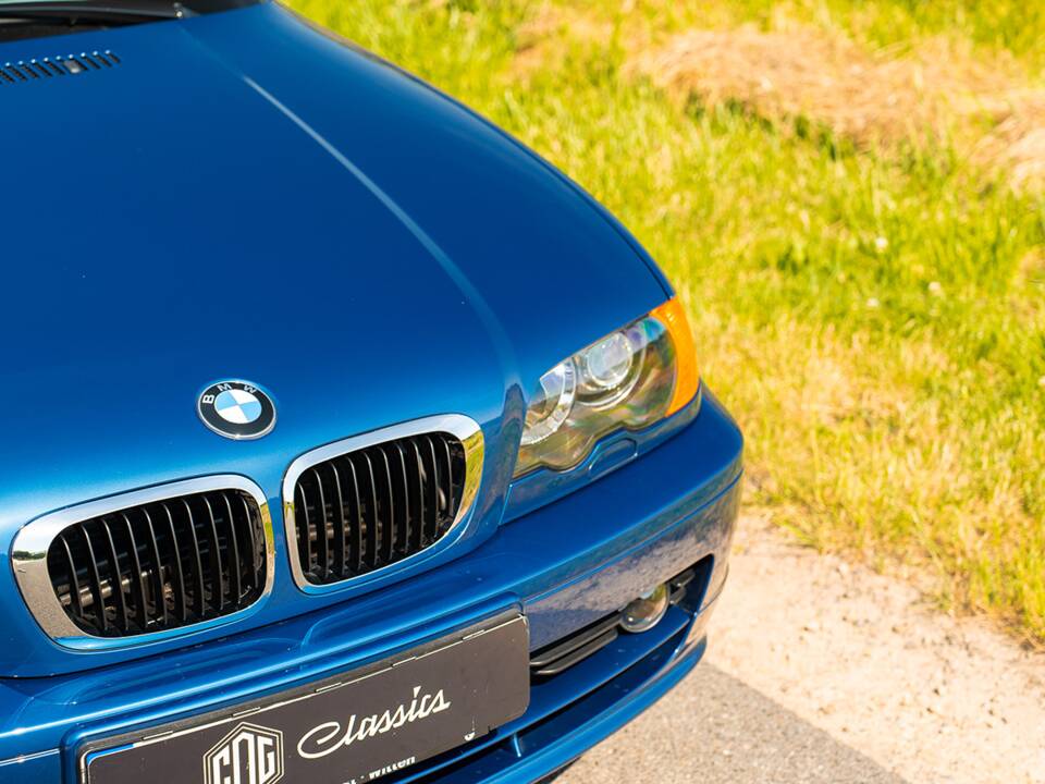 Image 10/31 of BMW 325Ci (2001)
