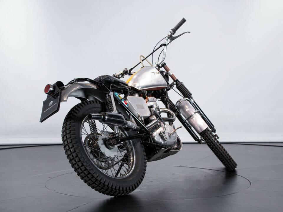 Bild 6/50 von BSA C 15 Scrambler (1963)