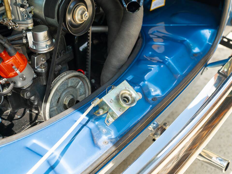 Image 31/36 of Volkswagen Karmann Ghia 1600 (1970)