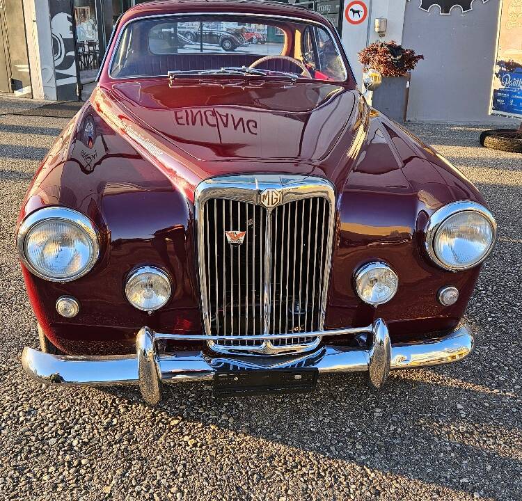 Image 4/16 of Arnolt-MG Coupé Bertone (1955)
