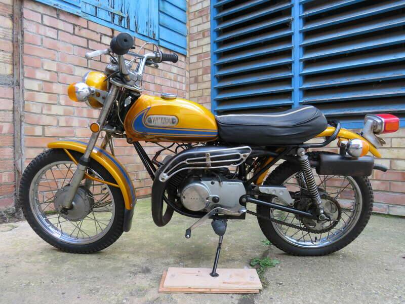Bild 2/32 von Yamaha DUMMY (1972)