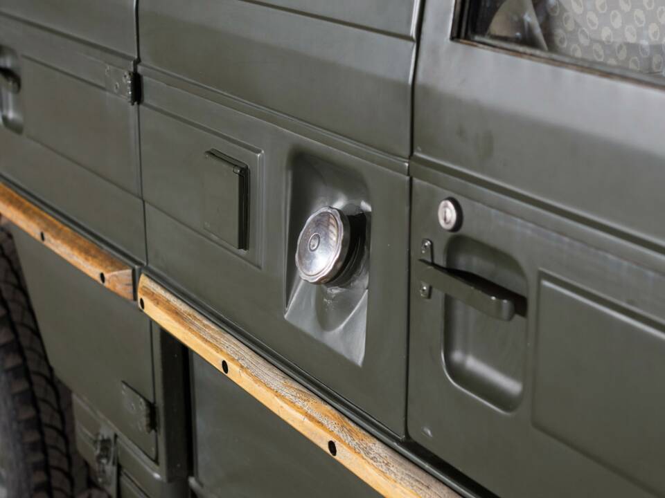 Image 63/68 of Steyr-Puch Pinzgauer 710 K (1973)