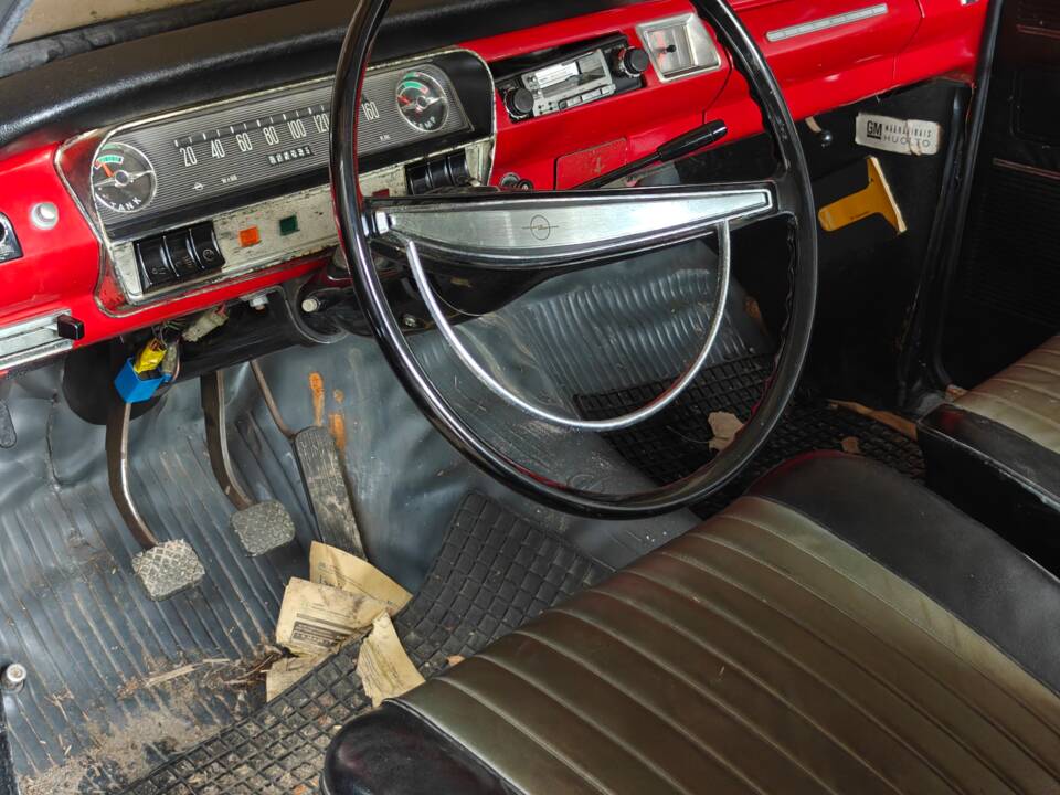 Bild 3/14 von Opel Rekord 1700 S (1966)