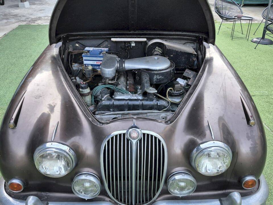 Bild 68/76 von Jaguar Mk II 2.4 (1963)