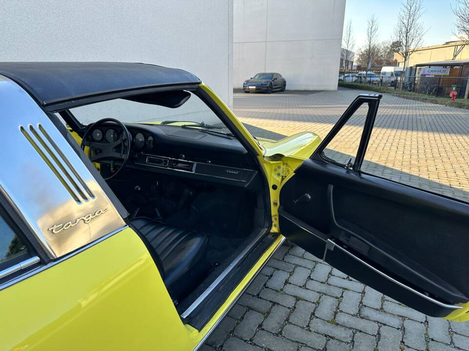 Image 34/46 of Porsche 911 2.2 T (1969)