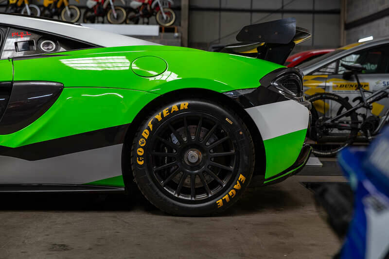 Bild 37/50 von McLaren 570GT (2016)