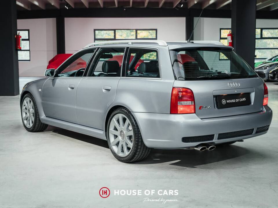 Bild 9/24 von Audi RS4 Avant (2001)