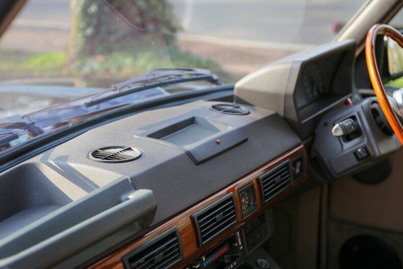 Image 40/50 of Land Rover Range Rover Classic CSK (1991)