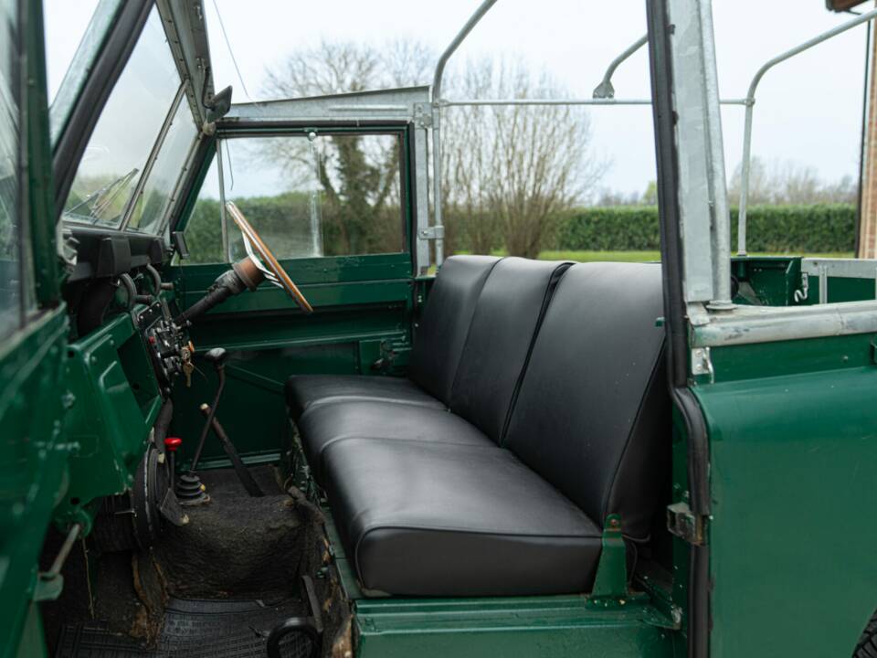 Bild 27/50 von Land Rover 88 (1978)