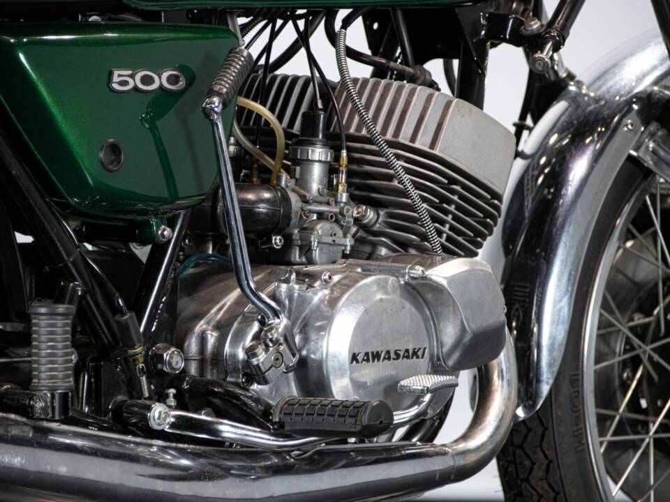 Image 13/50 of Kawasaki DUMMY (1973)