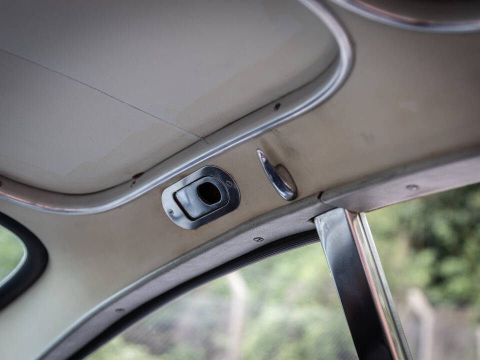 Image 42/72 de Aston Martin DB 4 (1962)