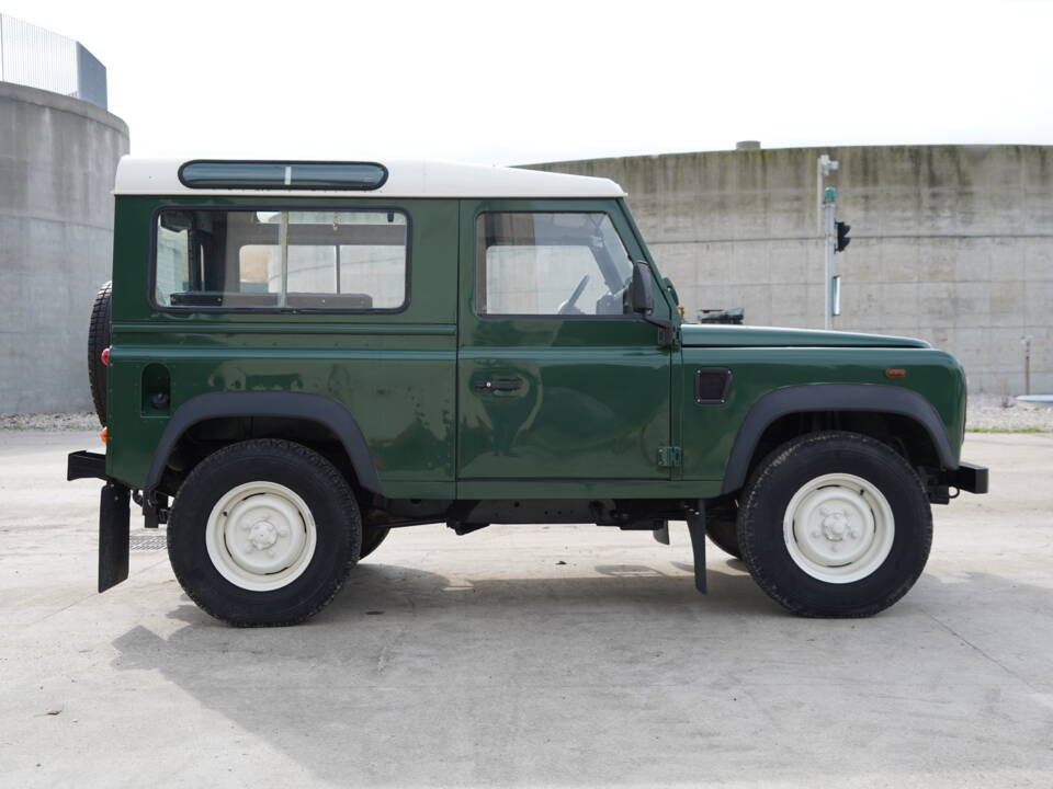 Image 7/12 of Land Rover Defender 90 Td5 (1999)