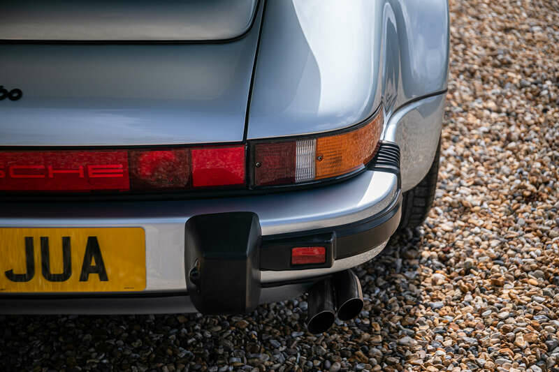 Afbeelding 38/40 van Porsche 911 Turbo LE (1989)