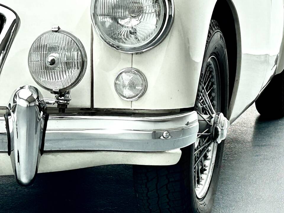 Imagen 6/13 de MG MGA 1500 (1957)