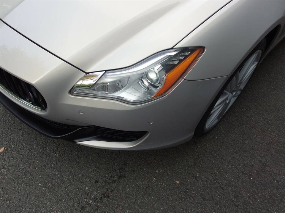 Image 37/98 of Maserati Quattroporte GTS (2015)