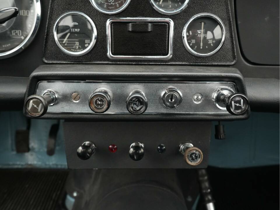 Bild 13/24 von Triumph TR 4A (1965)