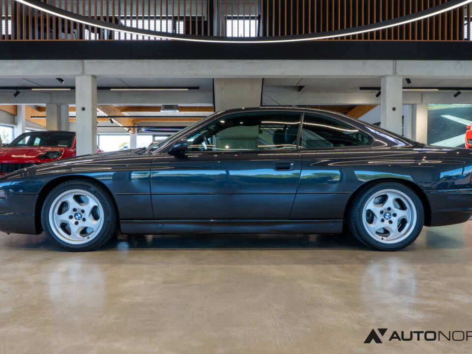 Image 17/46 of BMW 850CSi (1993)