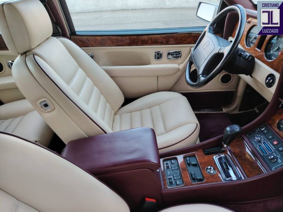 Bild 47/98 von Bentley Continental S (1995)