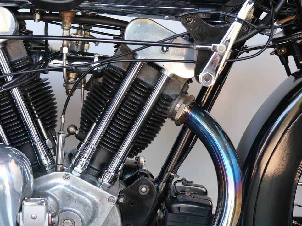 Image 19/99 of Brough-Superior SS 100 (1933)