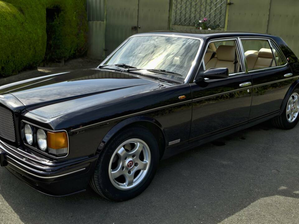 Image 11/50 of Bentley Turbo RT (1997)