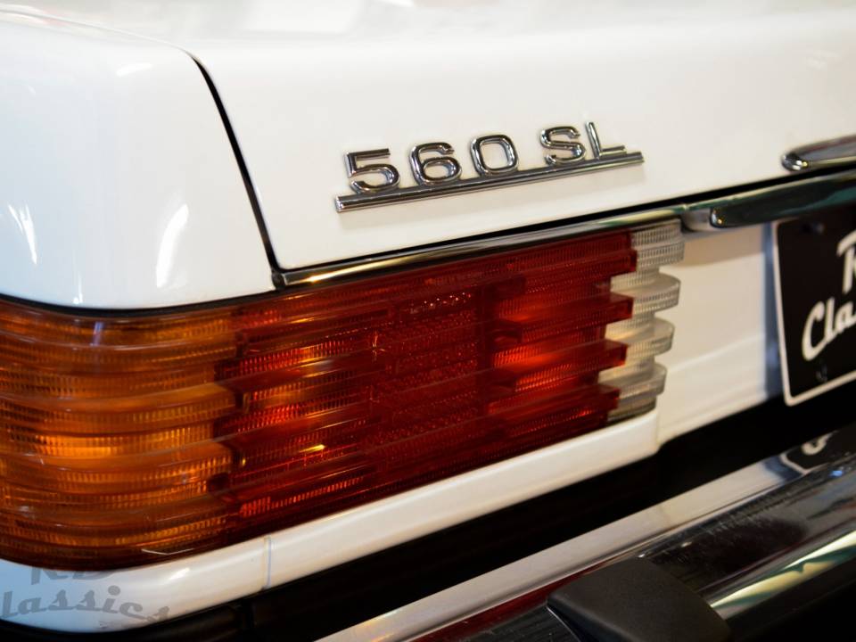 Immagine 8/32 di Mercedes-Benz 560 SL (1987)